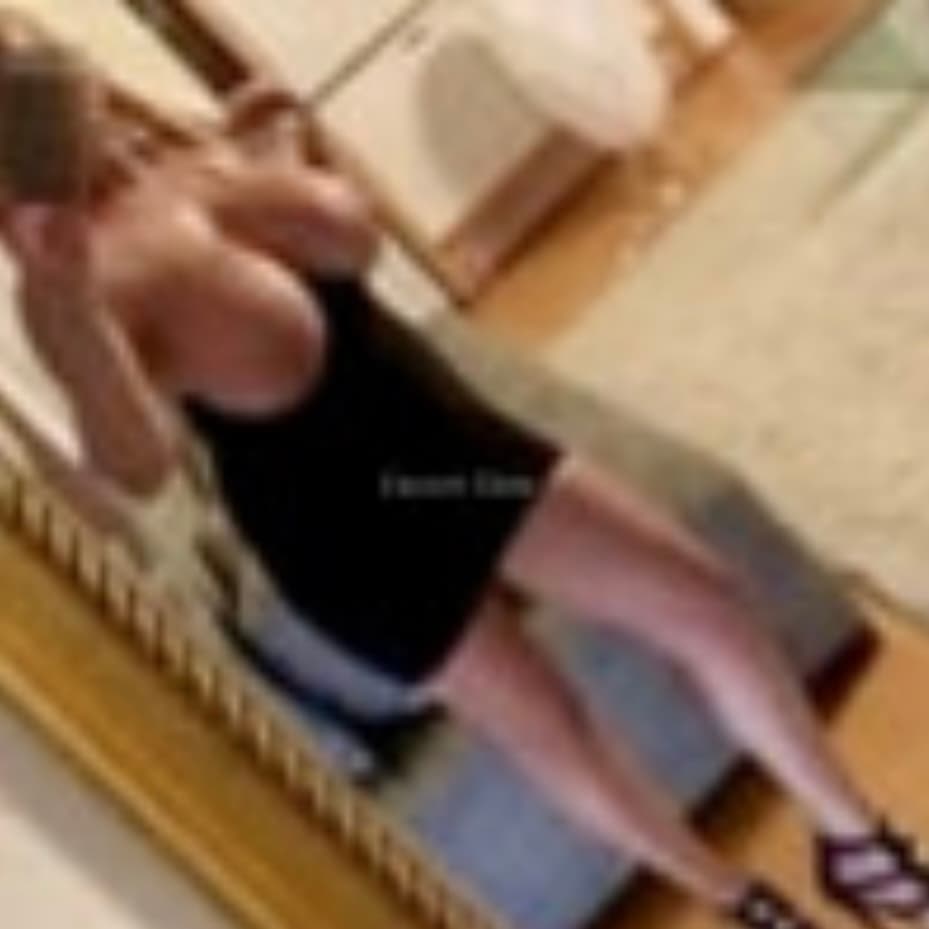 Hello, I do a web show, I'm a young girl in the mood to play, I'm waiting for you The - billede 1